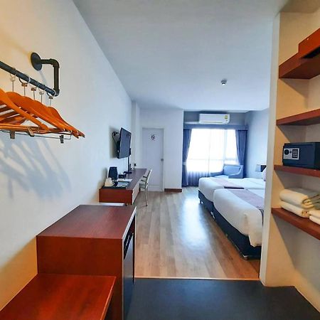 Comet Hotel Surat Thani Luaran gambar
