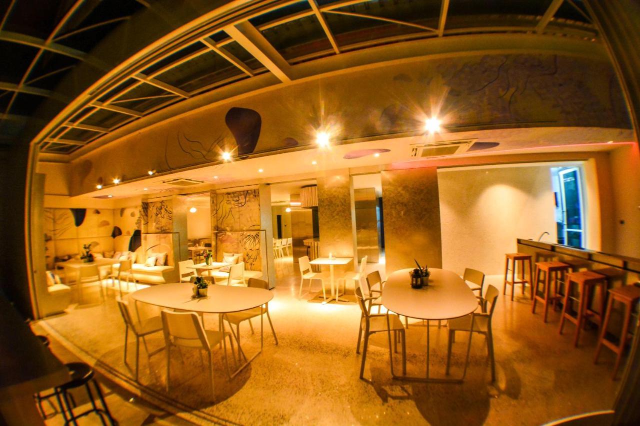 Comet Hotel Surat Thani Luaran gambar