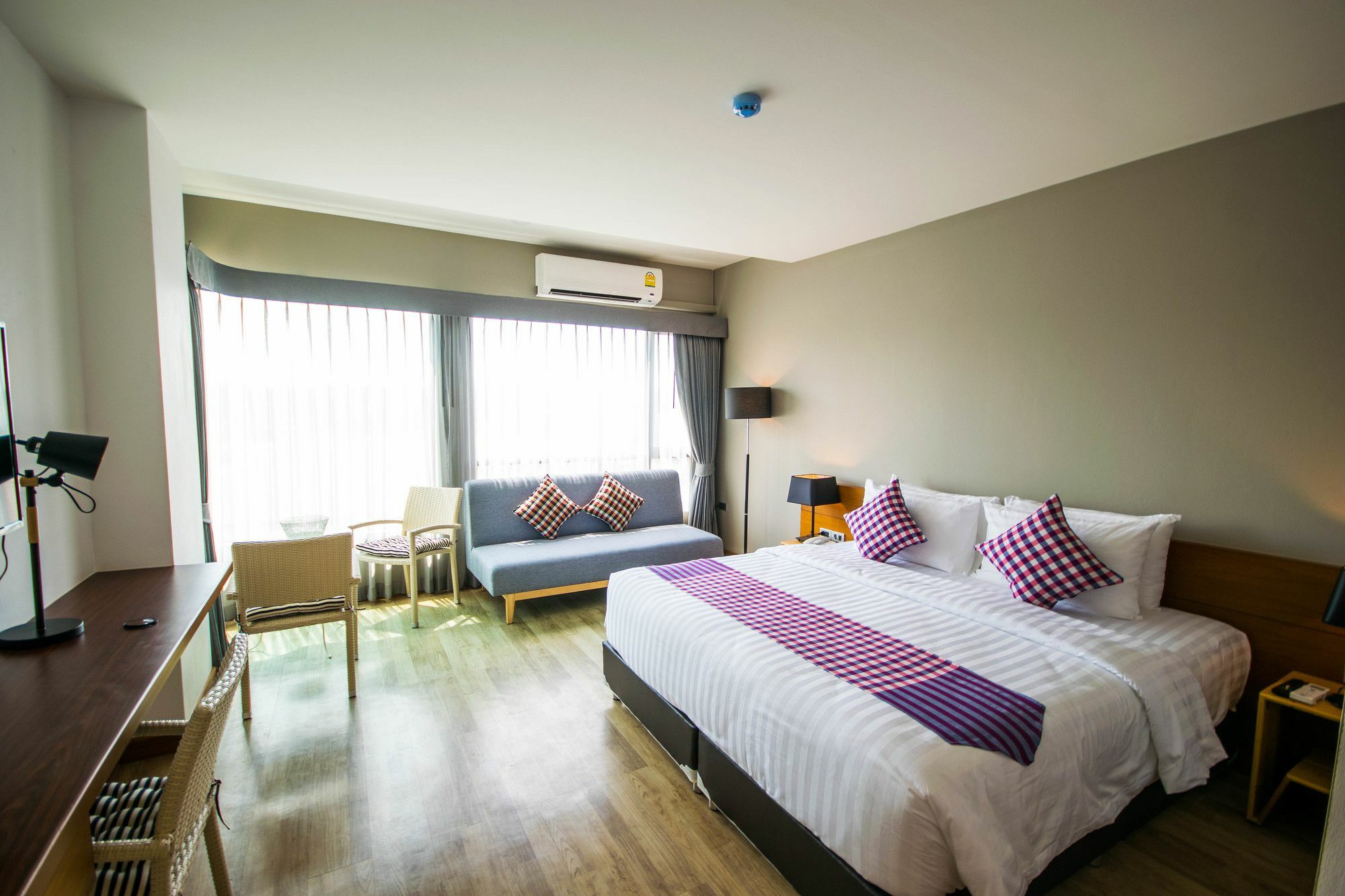 Comet Hotel Surat Thani Luaran gambar