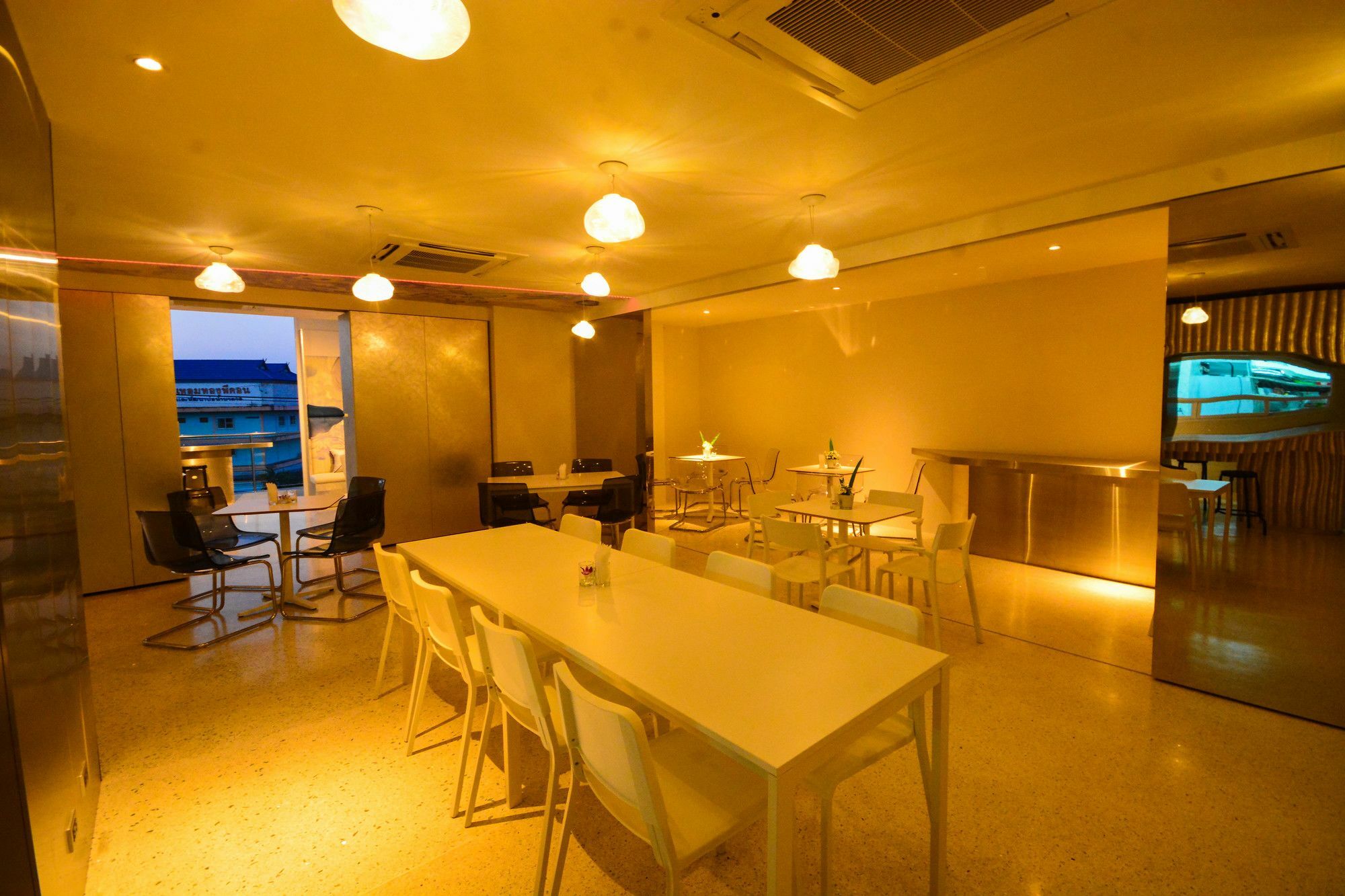 Comet Hotel Surat Thani Luaran gambar