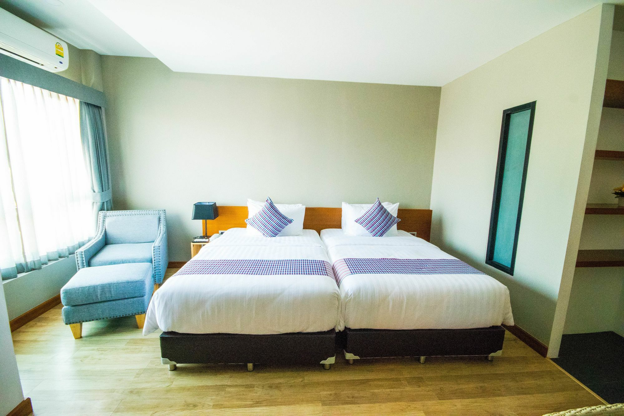 Comet Hotel Surat Thani Luaran gambar